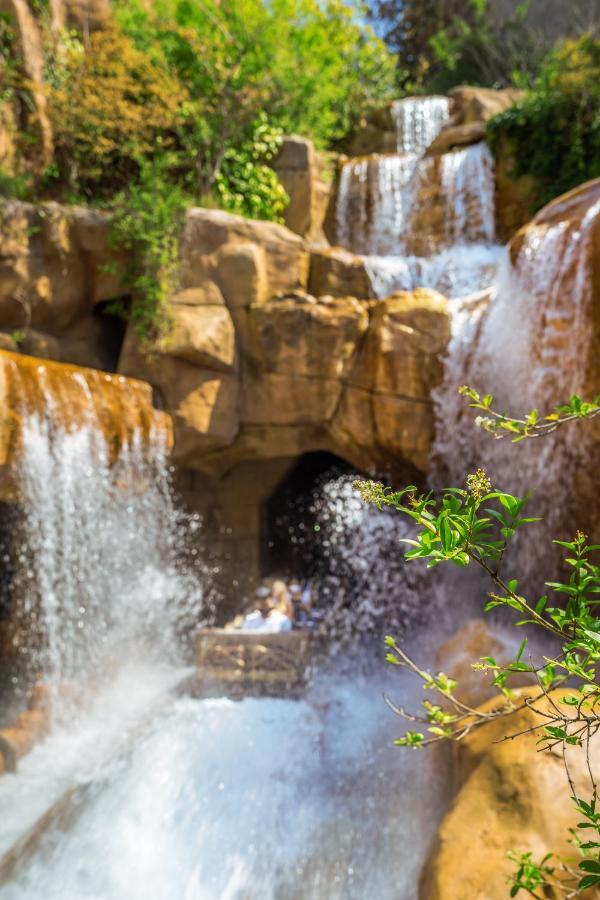 Hotel Matamba, Phantasialand Erlebnishotel Bruehl  Ngoại thất bức ảnh